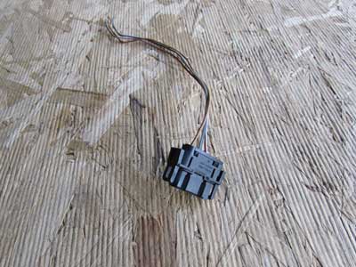 BMW 4 Pin Connector with Pigtail 1378136